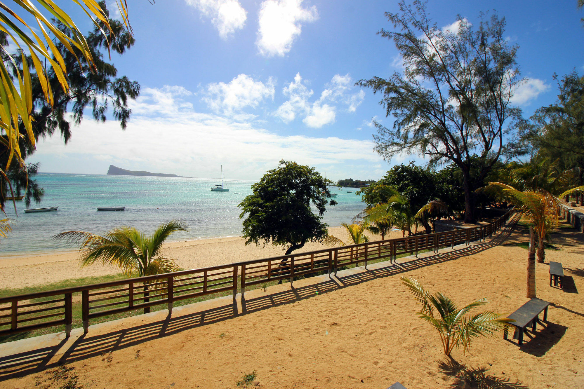 Cape Bay By Horizon Holidays เกป มาลเออเรอส์ ภายนอก รูปภาพ